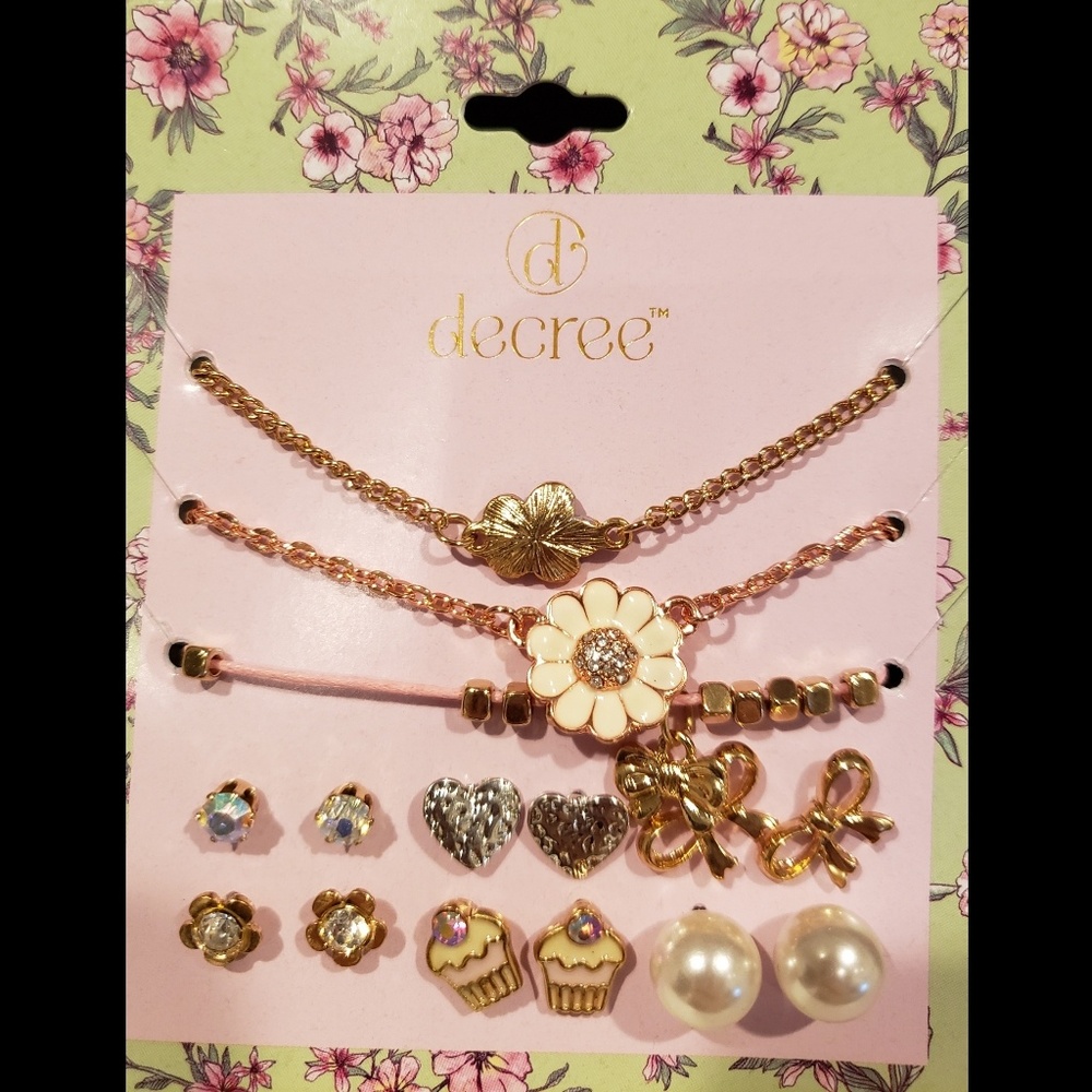 Decree Earrings and Bracelets set